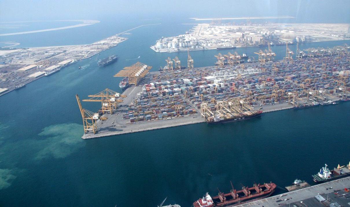 الاقتصاد في الإمارات.. تضخم يرتفع و"إجمالي" يزيد وتجارة خارجية تستقر